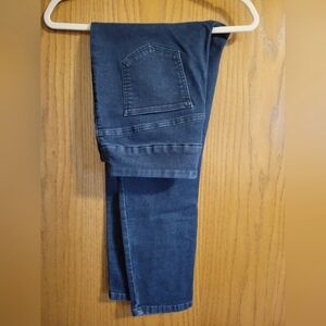 Pull-on Stretch Skinny Jean